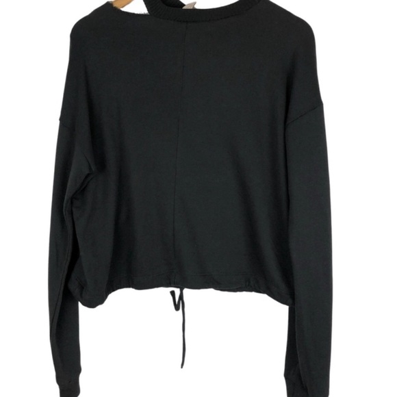 Forever 21 Women’s Floral Embroidered Patch Distressed Crewneck Crop Sweatshirt - Picture 10 of 15